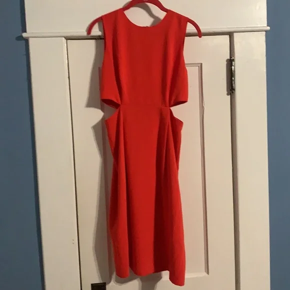 NWOT Trina Trina Turk Helena Cutout Sheath Dress 2 - Picture 5 of 11